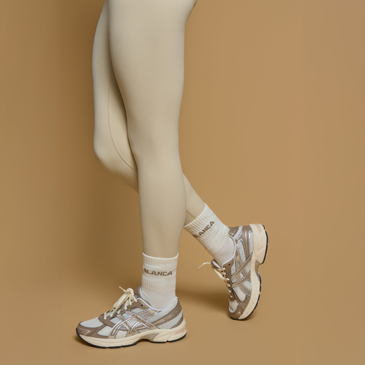 Socks- Light Cream, Mocha